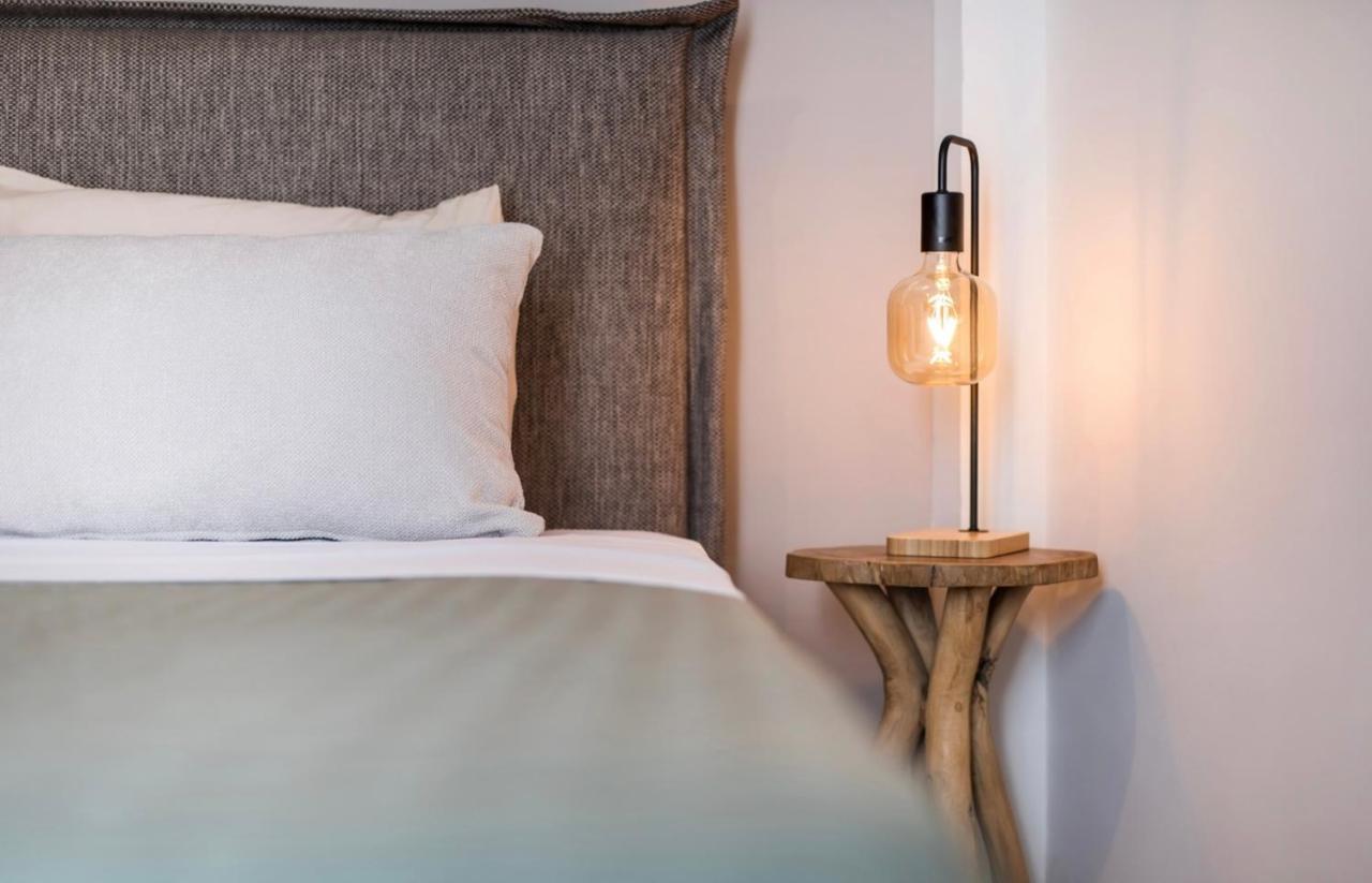 Eleusis Suites Α Екстериор снимка